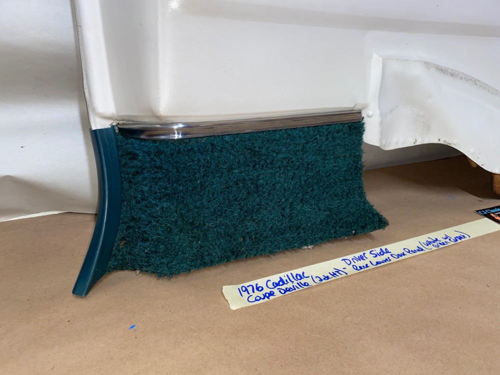 OEM 1971 1972 1973 1974 1975 1976 Cadillac Coupe Deville Calais 2 Dr RIGHT PASSENGER SIDE REAR LOWER DOOR PANEL ARM REST ~ WHITE WITH GREEN CARPET - Image 9