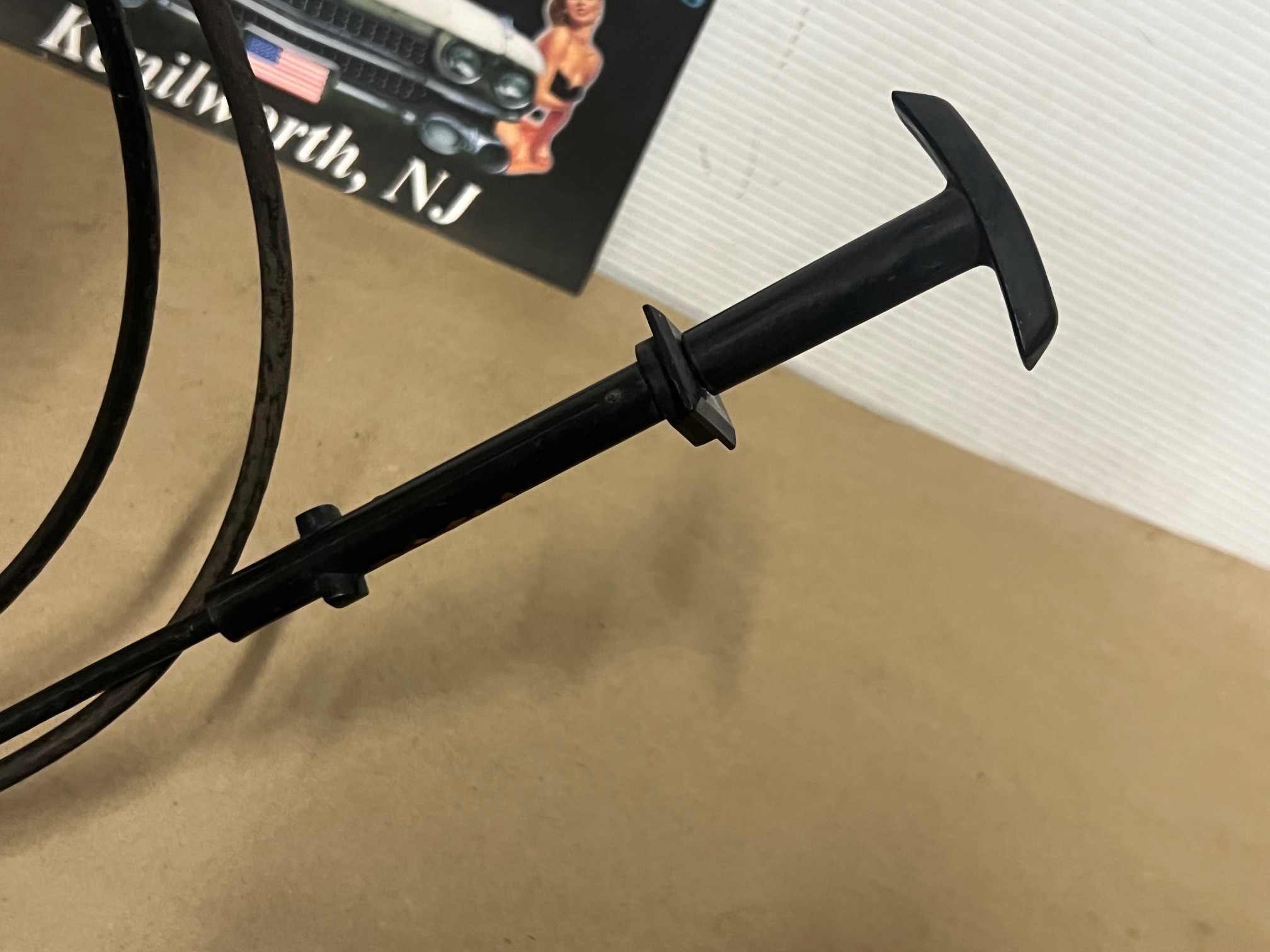 OEM 1974 1975 1976 Cadillac Deville Fleetwood Calais 1974 1975 1976 1977 1978 Eldorado HOOD RELEASE CABLE HANDLE LEVER CONTROL #9731434 - Image 4
