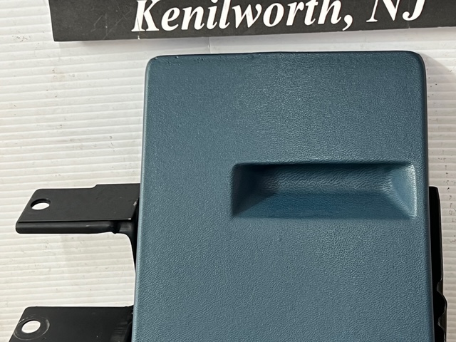 OEM 1974 1975 1976 Cadillac Deville Eldorado Fleetwood Calais DASH ASHTRAY ASH TRAY ASSEMBLY WITH TRACKS (BLUE) - Image 19