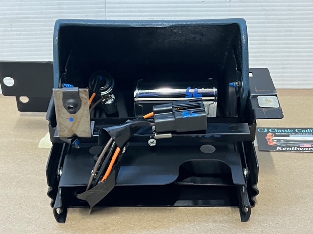 OEM 1974 1975 1976 Cadillac Deville Eldorado Fleetwood Calais DASH ASHTRAY ASH TRAY ASSEMBLY WITH TRACKS (BLUE) - Image 10