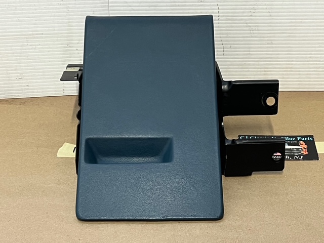 OEM 1974 1975 1976 Cadillac Deville Eldorado Fleetwood Calais DASH ASHTRAY ASH TRAY ASSEMBLY WITH TRACKS (BLUE) - Image 8