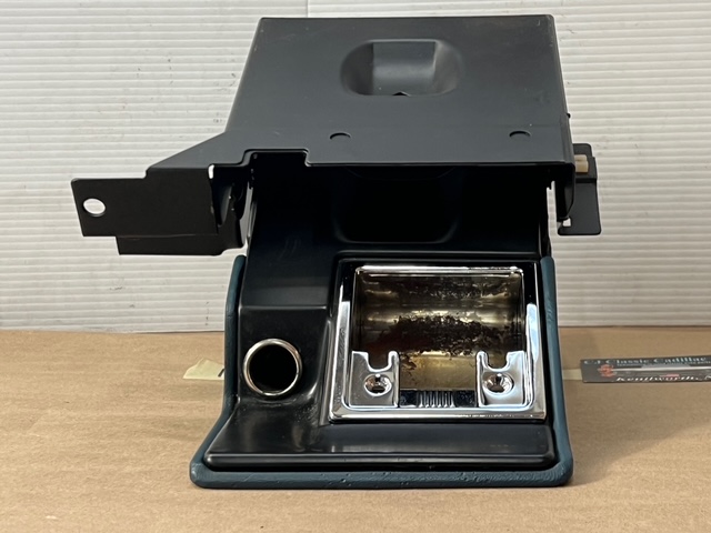 OEM 1974 1975 1976 Cadillac Deville Eldorado Fleetwood Calais DASH ASHTRAY ASH TRAY ASSEMBLY WITH TRACKS (BLUE) - Image 4