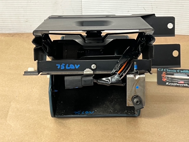 OEM 1974 1975 1976 Cadillac Deville Eldorado Fleetwood Calais DASH ASHTRAY ASH TRAY ASSEMBLY WITH TRACKS (BLUE) - Image 2