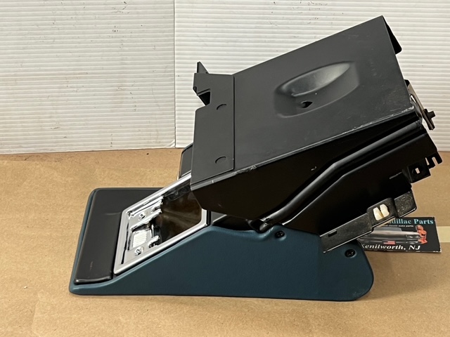 OEM 1974 1975 1976 Cadillac Deville Eldorado Fleetwood Calais DASH ASHTRAY ASH TRAY ASSEMBLY WITH TRACKS (BLUE) - Image 23