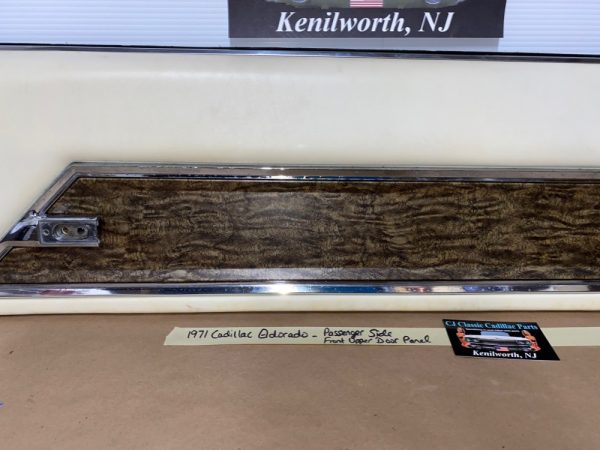 OEM 1971 1972 Cadillac Eldorado Coupe Deville Calais 2 Door RIGHT PASSENGER SIDE FRONT UPPER DOOR PANEL TRIM - Image 3
