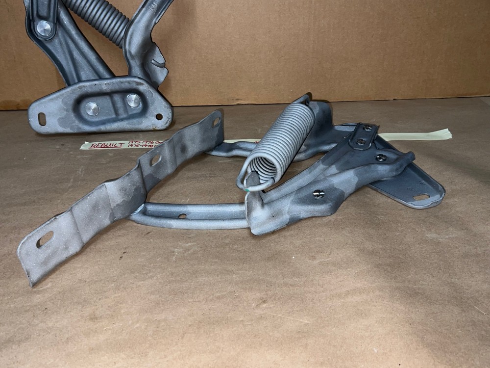 1975 1976 Cadillac Deville Calais Fleetwood Commercial Chassis 1975 1976 1977 1978 Eldorado REBUILT HOOD HINGES WITH SPRINGS PAIR - Image 15