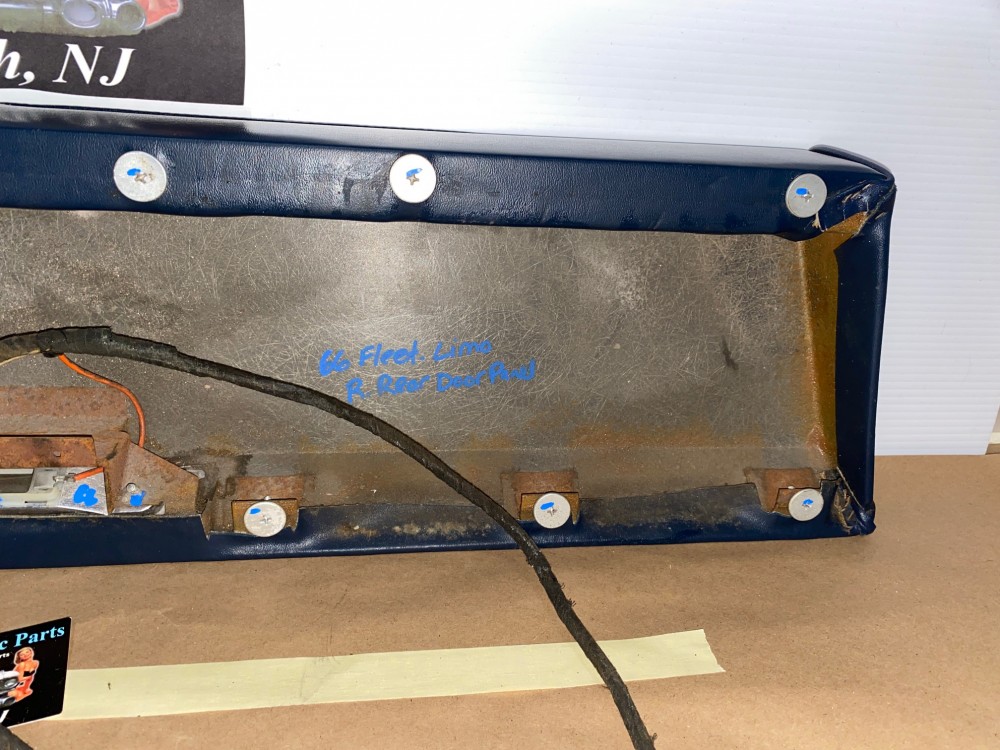 OEM 1966 1967 Cadillac Fleetwood 75 LIMO LIMOUSINE RIGHT PASSENGER SIDE REAR DOOR PANEL ARM REST PAD BASE WITH VENT & COURTESY LIGHT - DARK BLUE - Image 21