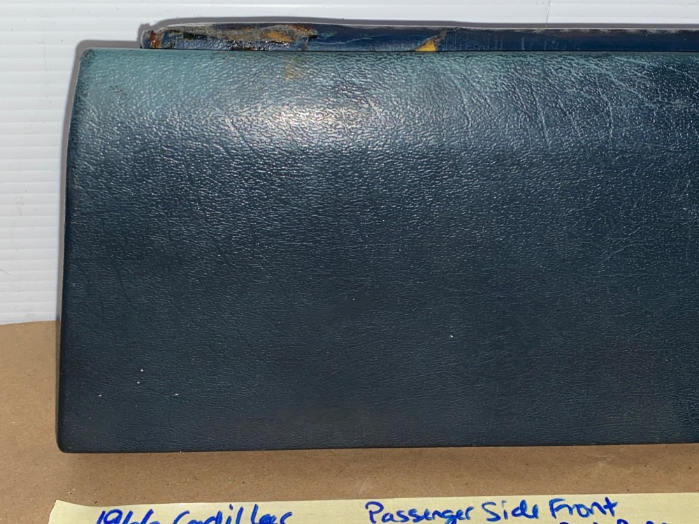 OEM 1966 1967 Cadillac Fleetwood LIMO LIMOUSINE RIGHT PASSENGER SIDE FRONT DOOR PANEL ARM REST BASE PAD TRIM - - DARK BLUE - Image 3
