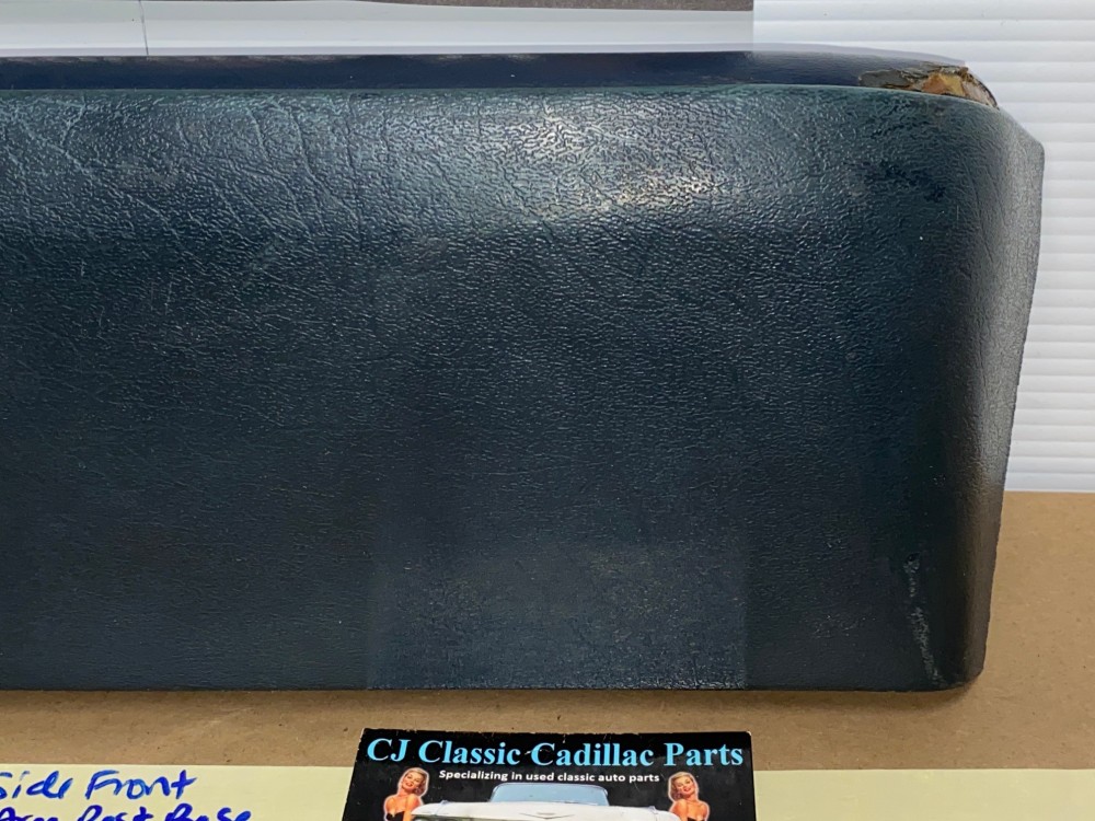 OEM 1966 1967 Cadillac Fleetwood LIMO LIMOUSINE RIGHT PASSENGER SIDE FRONT DOOR PANEL ARM REST BASE PAD TRIM - - DARK BLUE - Image 4