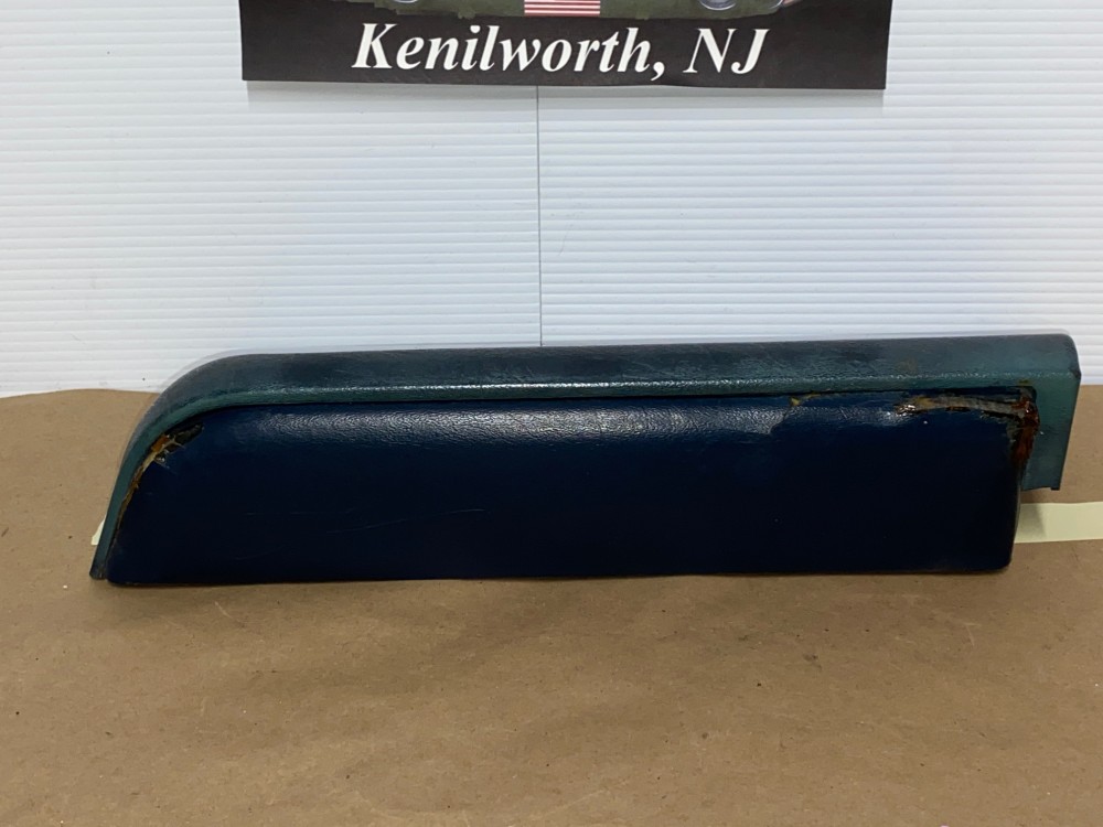 OEM 1966 1967 Cadillac Fleetwood LIMO LIMOUSINE RIGHT PASSENGER SIDE FRONT DOOR PANEL ARM REST BASE PAD TRIM - - DARK BLUE - Image 5