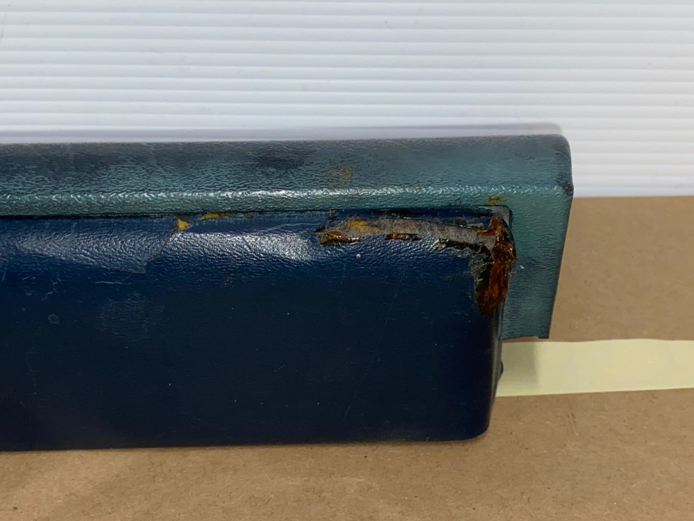 OEM 1966 1967 Cadillac Fleetwood LIMO LIMOUSINE RIGHT PASSENGER SIDE FRONT DOOR PANEL ARM REST BASE PAD TRIM - - DARK BLUE - Image 6