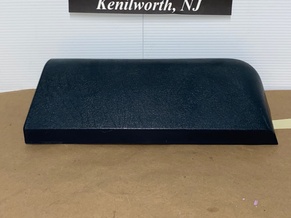 OEM 1966 1967 Cadillac Fleetwood LIMO LIMOUSINE RIGHT PASSENGER SIDE FRONT DOOR PANEL ARM REST BASE PAD TRIM - - DARK BLUE - Image 10