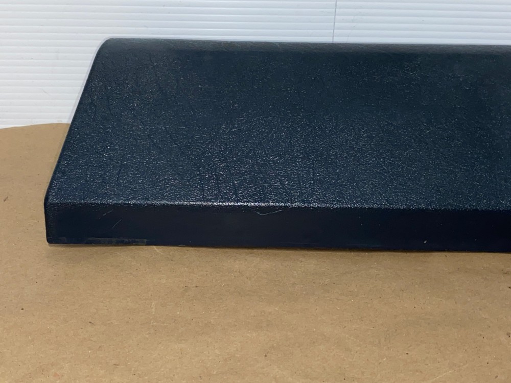 OEM 1966 1967 Cadillac Fleetwood LIMO LIMOUSINE RIGHT PASSENGER SIDE FRONT DOOR PANEL ARM REST BASE PAD TRIM - - DARK BLUE - Image 12