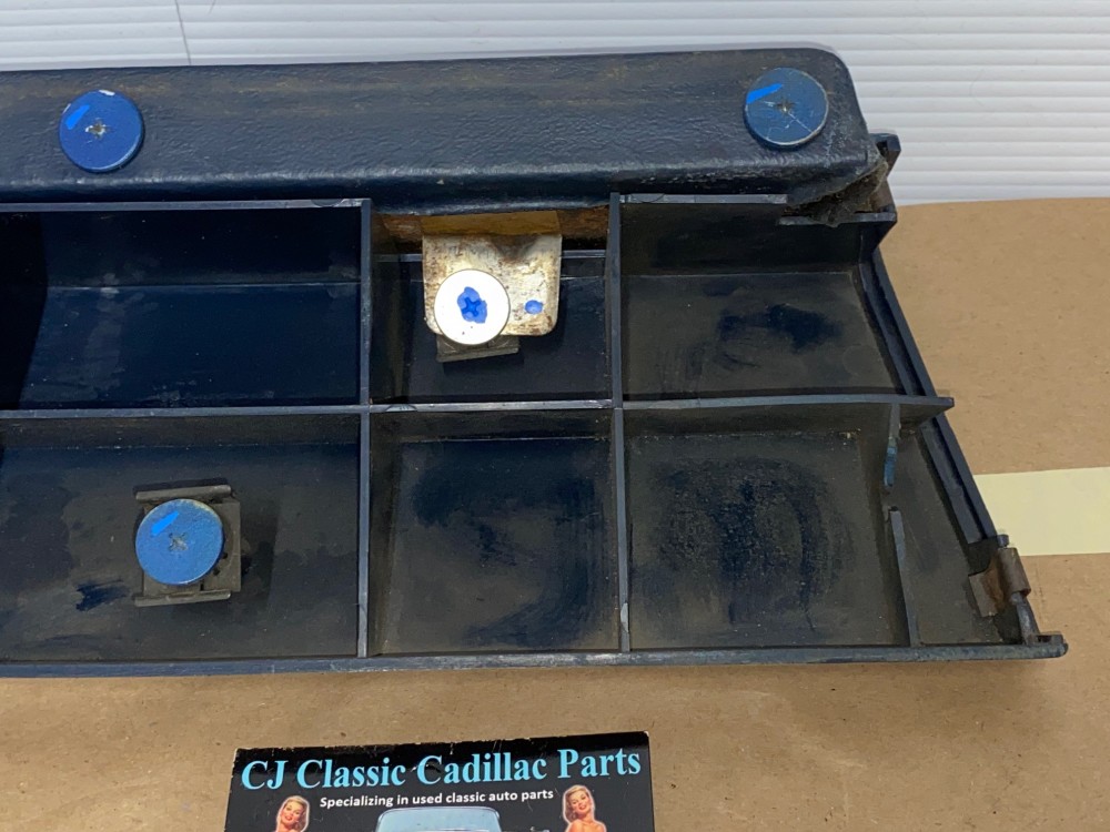 OEM 1966 1967 Cadillac Fleetwood LIMO LIMOUSINE RIGHT PASSENGER SIDE FRONT DOOR PANEL ARM REST BASE PAD TRIM - - DARK BLUE - Image 16