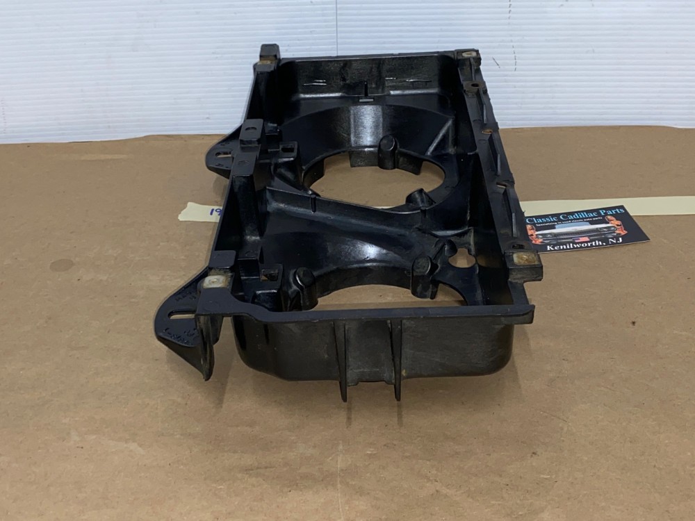 OEM 1977 1978 Cadillac Eldorado RIGHT PASSENGER SIDE PLASTIC HEADLIGHT BUCKET HOUSING MOUNT #1609618 - Image 6