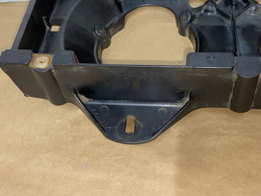 OEM 1977 1978 Cadillac Eldorado RIGHT PASSENGER SIDE PLASTIC HEADLIGHT BUCKET HOUSING MOUNT #1609618 - Image 9