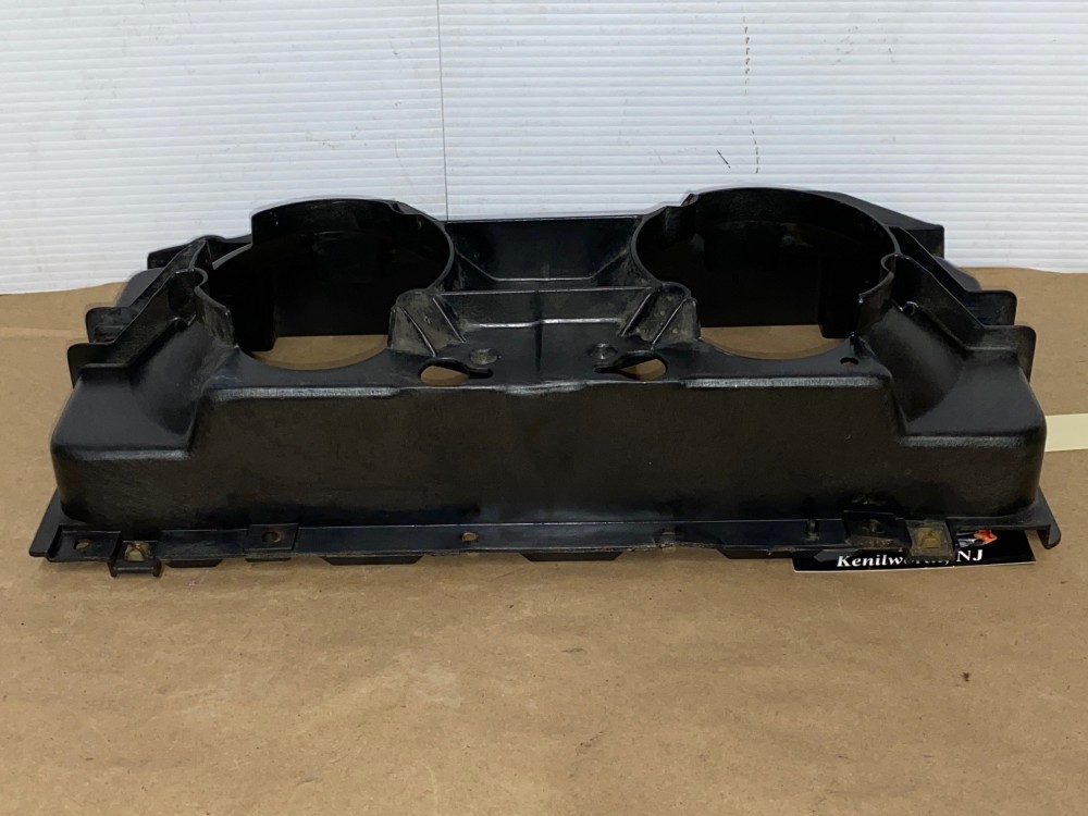 OEM 1977 1978 Cadillac Eldorado RIGHT PASSENGER SIDE PLASTIC HEADLIGHT BUCKET HOUSING MOUNT #1609618 - Image 12