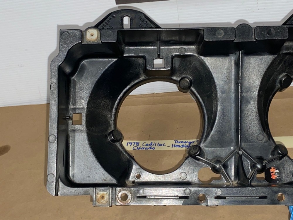 OEM 1977 1978 Cadillac Eldorado RIGHT PASSENGER SIDE PLASTIC HEADLIGHT BUCKET HOUSING MOUNT #1609618 - Image 23