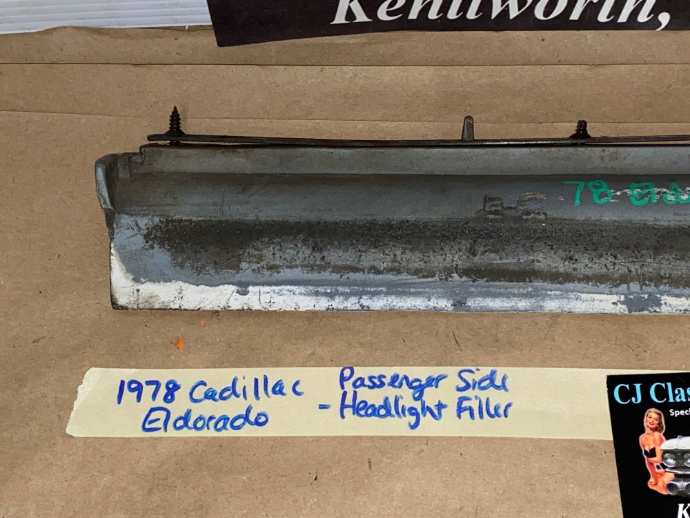 OEM 1977 1978 Cadillac Eldorado RIGHT PASSENGER SIDE HEADLIGHT BUMPER FILLERS PANEL WITH SUPPORT BRACKET #1610701 - Image 8