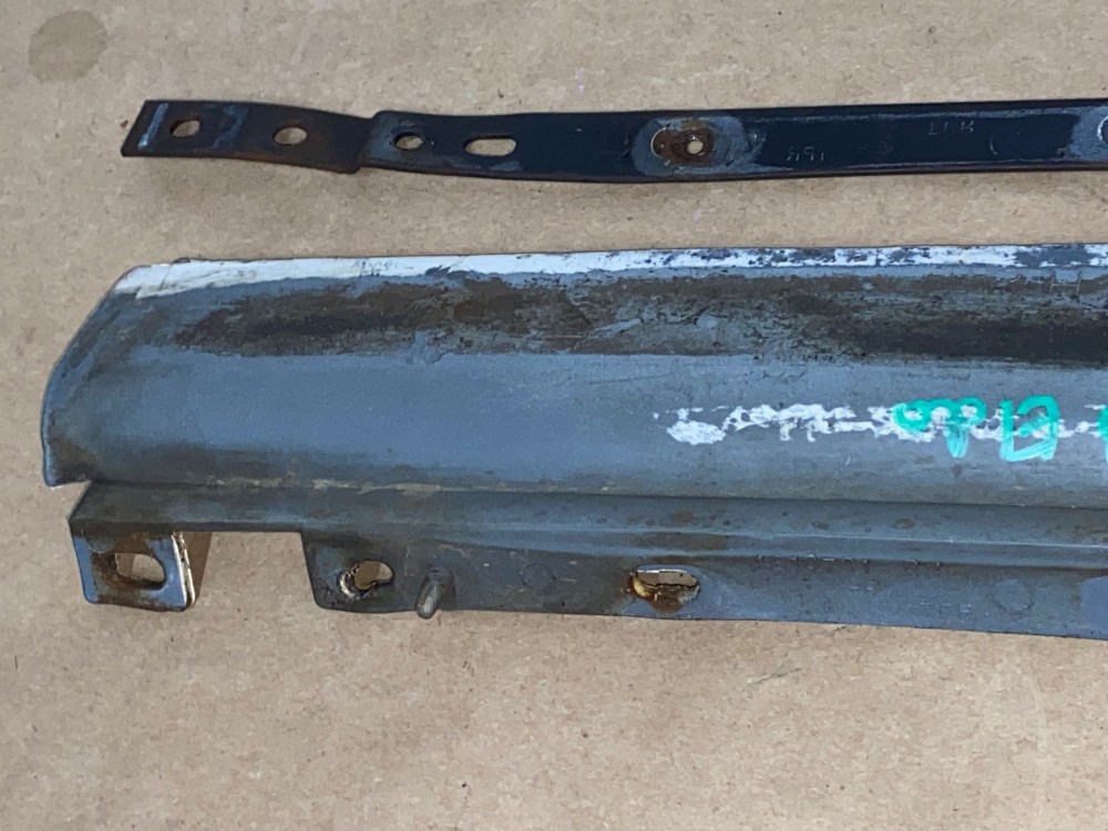 OEM 1977 1978 Cadillac Eldorado RIGHT PASSENGER SIDE HEADLIGHT BUMPER FILLERS PANEL WITH SUPPORT BRACKET #1610701 - Image 19