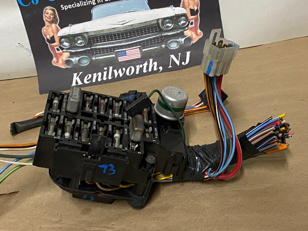 OEM 1973 Cadillac Deville Eldorado Fleetwood Calais UNDER DASH FUSE BOX PANEL - Image 8