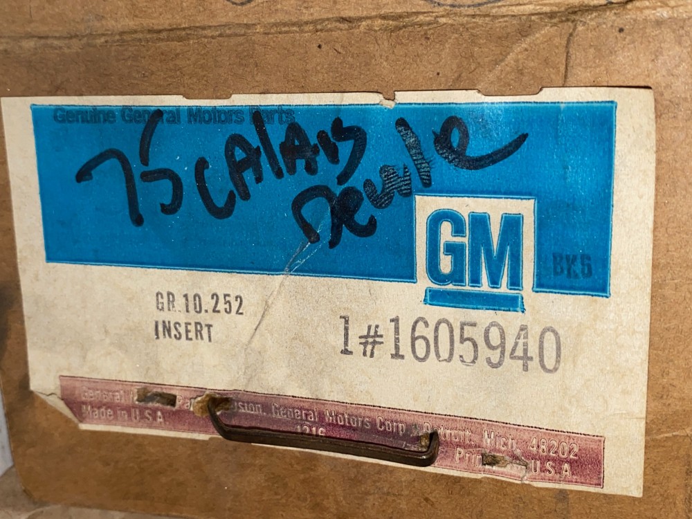 NOS 1974 1975 1976 Cadillac Fleetwood Deville Eldorado Calais RIGHT PASSENGER SIDE DASH WOODGRAIN TRIM RADIO BEZEL #1605940 - Image 3