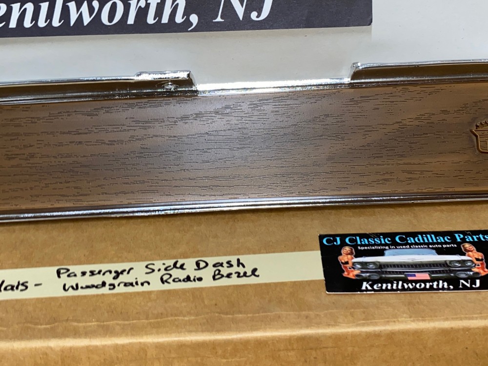 NOS 1974 1975 1976 Cadillac Fleetwood Deville Eldorado Calais RIGHT PASSENGER SIDE DASH WOODGRAIN TRIM RADIO BEZEL #1605940 - Image 5
