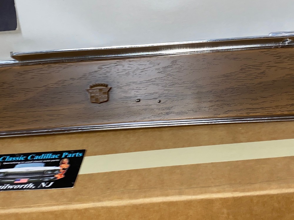 NOS 1974 1975 1976 Cadillac Fleetwood Deville Eldorado Calais RIGHT PASSENGER SIDE DASH WOODGRAIN TRIM RADIO BEZEL #1605940 - Image 6