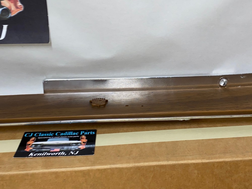 NOS 1974 1975 1976 Cadillac Fleetwood Deville Eldorado Calais RIGHT PASSENGER SIDE DASH WOODGRAIN TRIM RADIO BEZEL #1605940 - Image 11