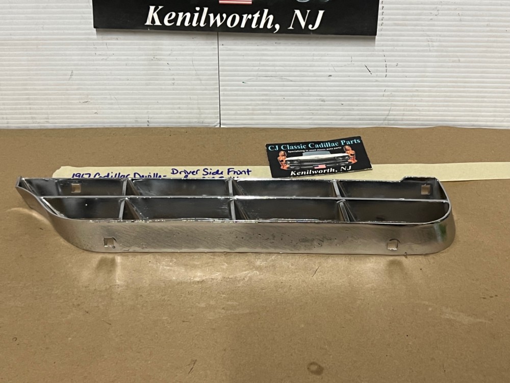 OEM 1967 Cadillac Deville Calais Fleetwood Commercial Chassis LEFT DRIVER SIDE FRONT BUMPER GRILL #1487633 - Image 9