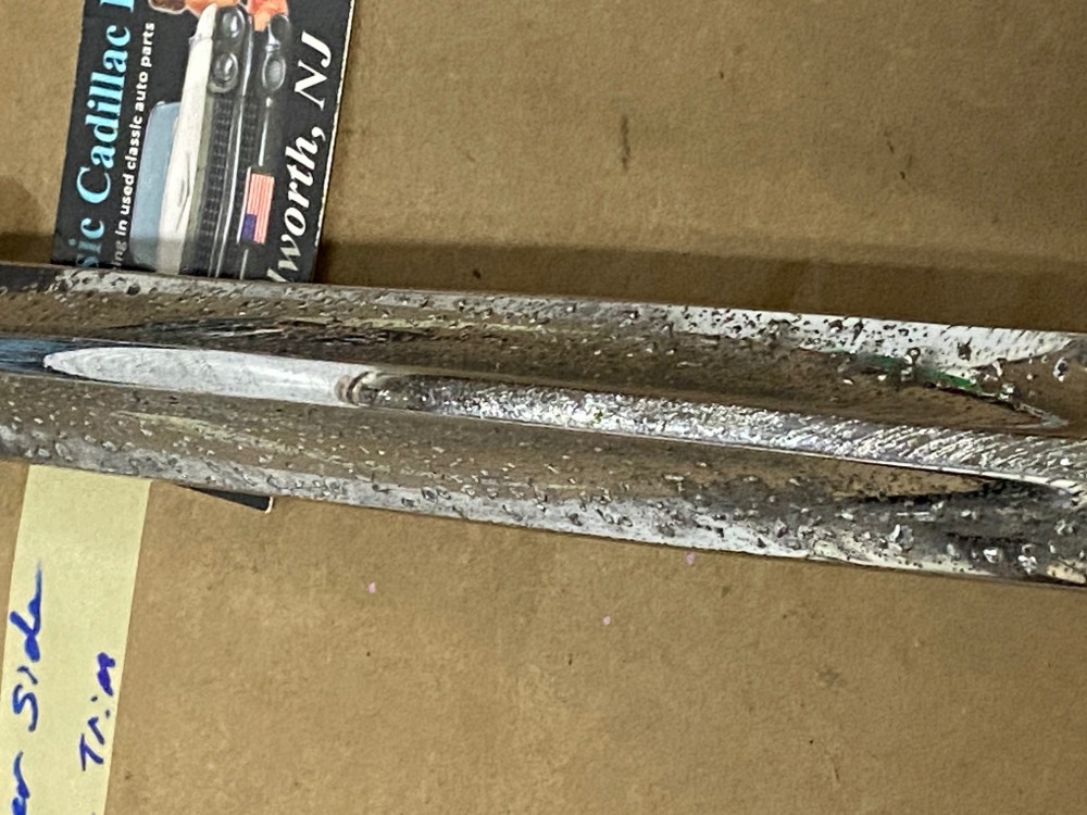 OEM 1959 Cadillac Deville Eldorado Fleetwood RIGHT PASSENGER SIDE FRONT FENDER GUNSIGHT CHROME TRIM MOLDING #1470534 - Image 16