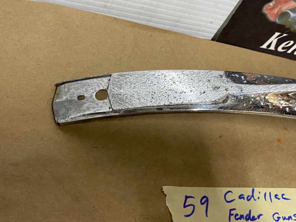 OEM 1959 Cadillac Deville Eldorado Fleetwood RIGHT PASSENGER SIDE FRONT FENDER GUNSIGHT CHROME TRIM MOLDING #1470534 - Image 9