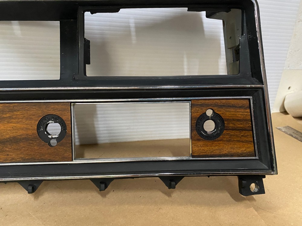 OEM 1971 1972 1973 Cadillac Deville Eldorado Calais LEFT DASH INSTRUMENT CLUSTER SPEEDOMETER RADIO BEZEL WOODGRAIN TRIM #1496235 - Image 19
