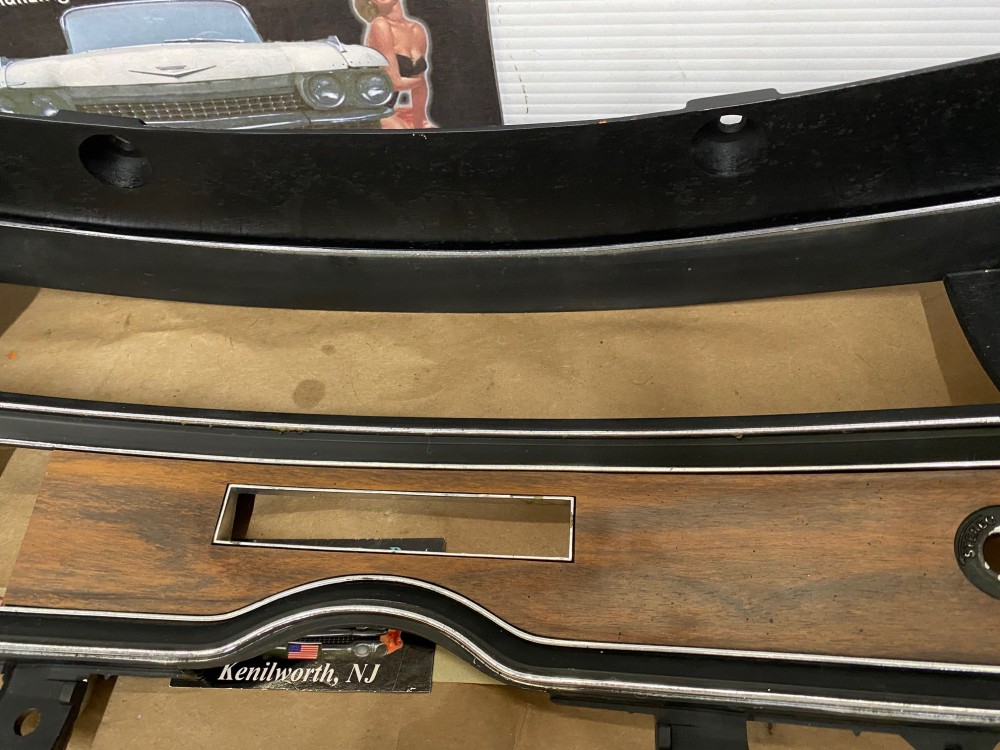 OEM 1971 1972 1973 Cadillac Deville Eldorado Calais LEFT DASH INSTRUMENT CLUSTER SPEEDOMETER RADIO BEZEL WOODGRAIN TRIM #1496235 - Image 16