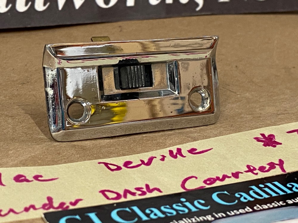OEM 1961 1962 1963 1964 1965 1966 1967 1968 1969 1970 Cadillac Deville Eldorado 1965 1966 1967 1968 1969 1970 Calais Fleetwood CENTER UNDER DASH COURTESY LIGHT SWITCH & BEZEL TESTED - Image 2