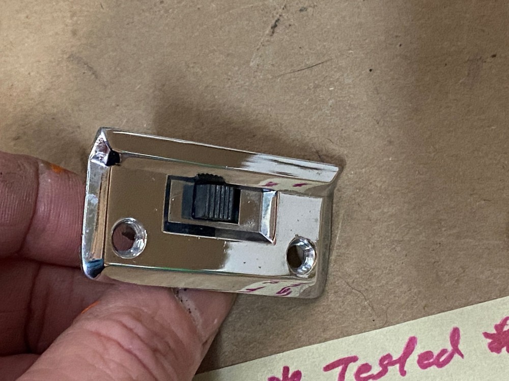 OEM 1961 1962 1963 1964 1965 1966 1967 1968 1969 1970 Cadillac Deville Eldorado 1965 1966 1967 1968 1969 1970 Calais Fleetwood CENTER UNDER DASH COURTESY LIGHT SWITCH & BEZEL TESTED - Image 5