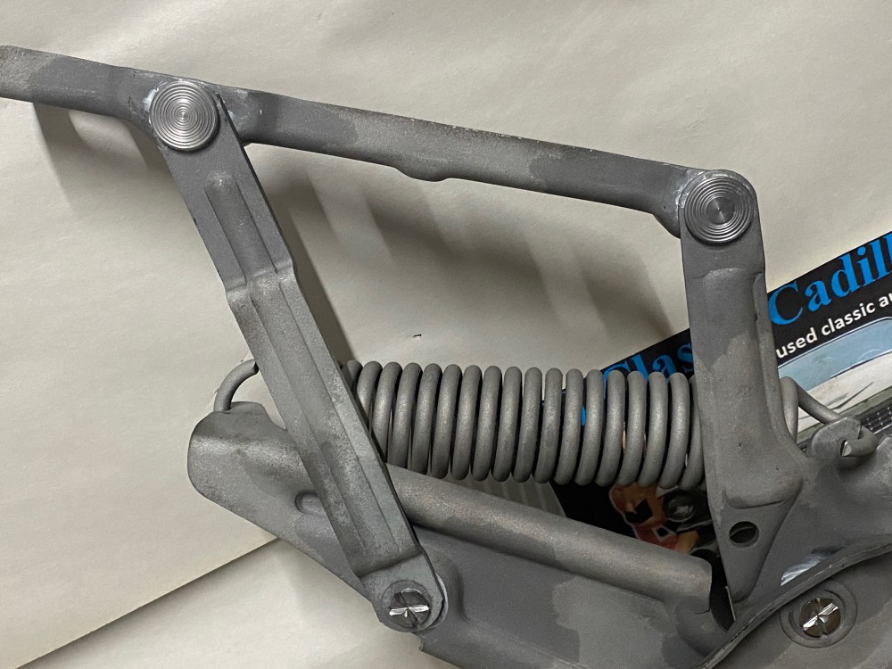REBUILT 1961 1962 1963 1964 CADILLAC DEVILLE ELDORADO FLEETWOOD SERIES 62 HOOD HINGES WITH SPRINGS AND NEW RIVETS - Image 10