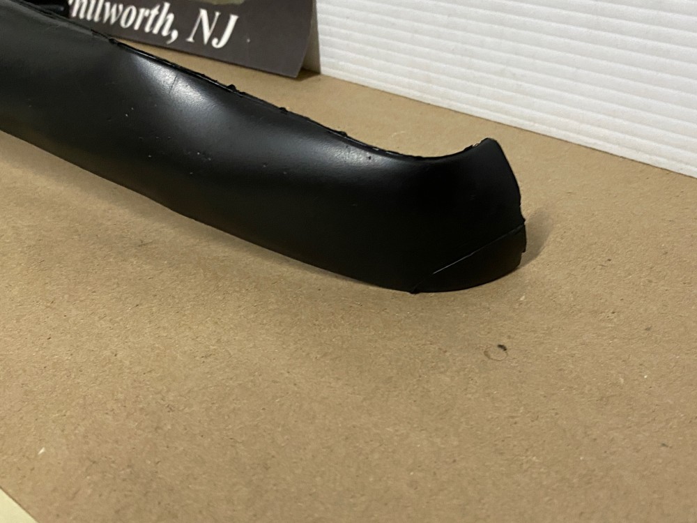 OEM 1964 Cadillac Deville Eldorado Fleetwood LEFT DRIVER SIDE RUBBER QUARTER PANEL TO REAR BUMPER END FILLERS #1481656 - Image 13