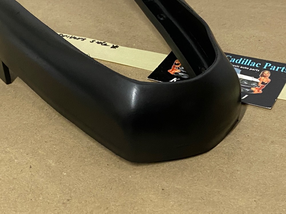 OEM 1964 Cadillac Deville Eldorado Fleetwood LEFT DRIVER SIDE RUBBER QUARTER PANEL TO REAR BUMPER END FILLERS #1481656 - Image 11