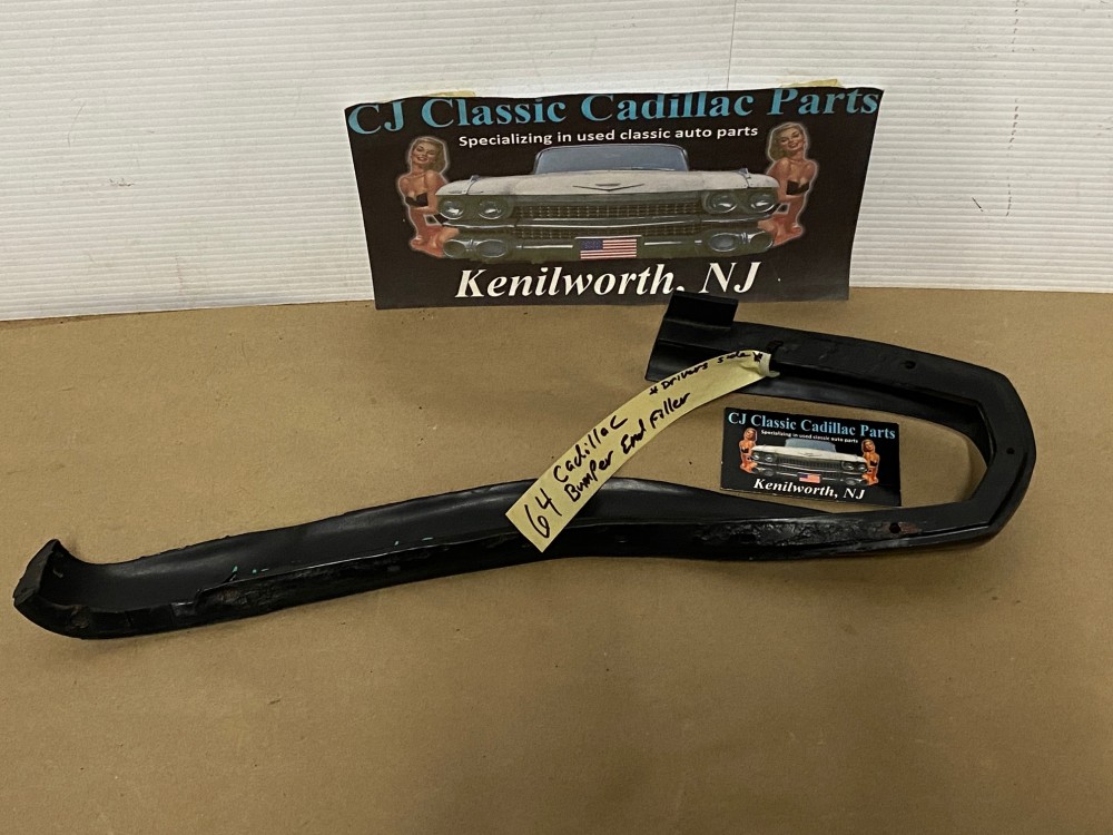 OEM 1964 Cadillac Deville Eldorado Fleetwood LEFT DRIVER SIDE RUBBER QUARTER PANEL TO REAR BUMPER END FILLERS #1481656 - Image 2