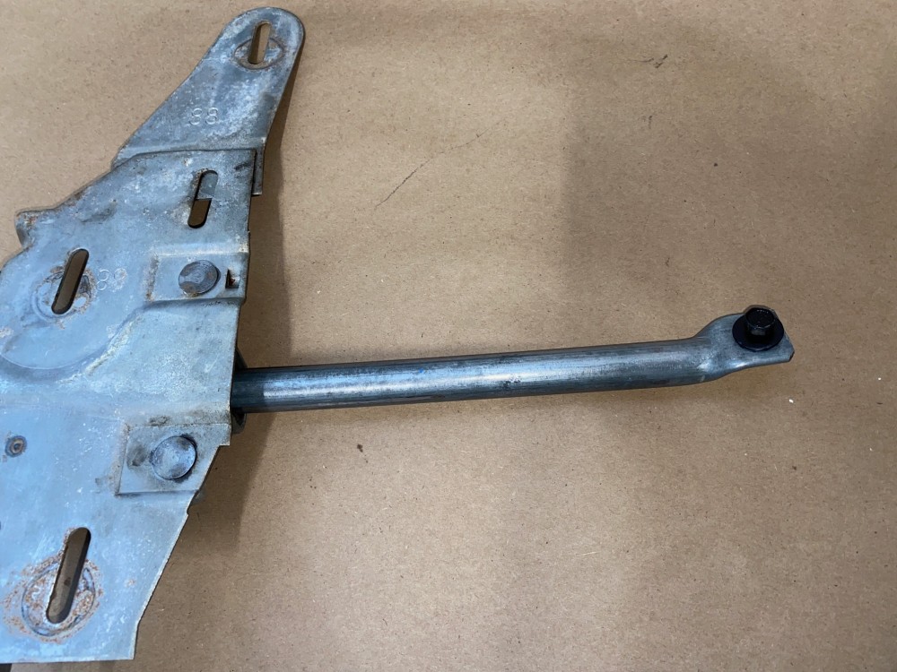 OEM 1969 1970 Cadillac Coupe Deville Convertible Calais 2 Door RIGHT FRONT DOOR WINDOW GUIDE TUBE LOWER SASH GUIDE #8788763/#8789940 - Image 16