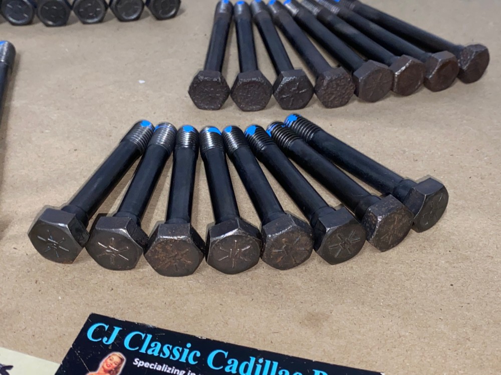 OEM 1967 Cadillac 429 Engine CYLINDER HEAD BOLTS - COMPLETE SET (INCLUDES ROCKER BOLTS) - Image 7