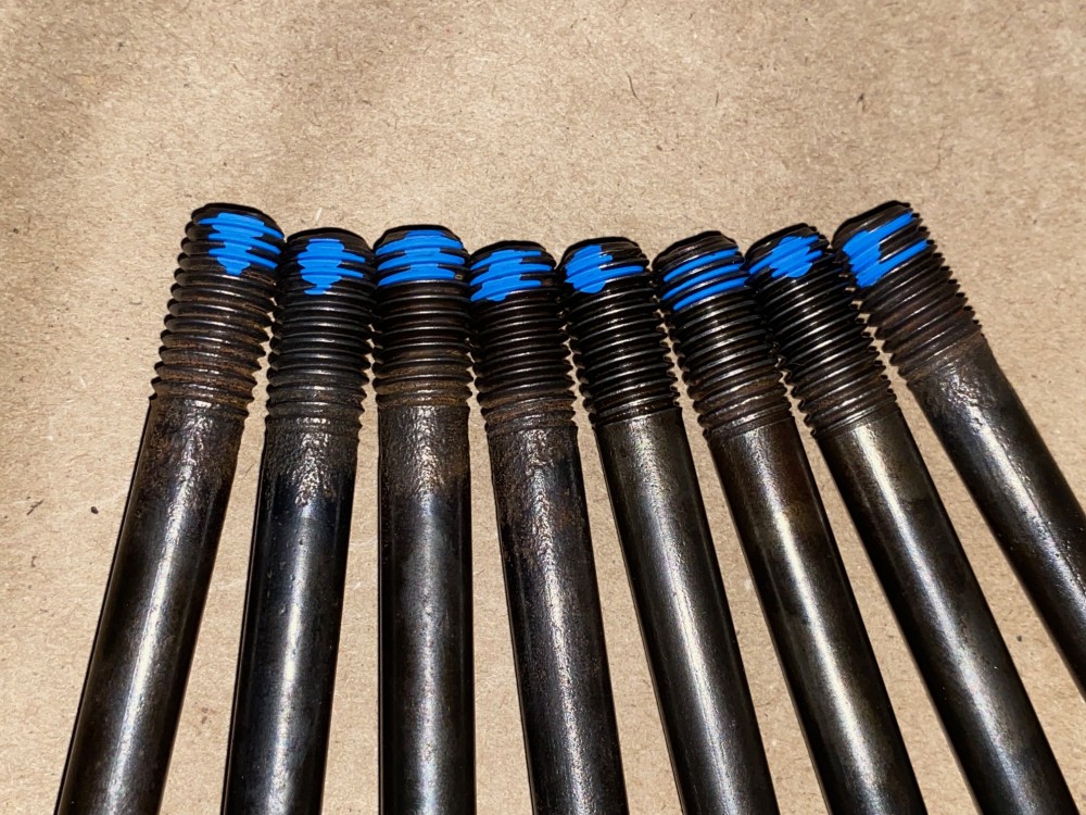 OEM 1967 Cadillac 429 Engine CYLINDER HEAD BOLTS - COMPLETE SET (INCLUDES ROCKER BOLTS) - Image 12