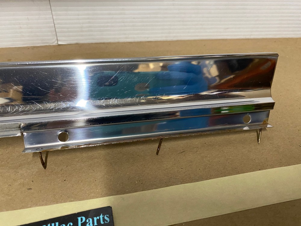OEM 1967 Cadillac Deville Convertible RIGHT PASSENGER SIDE REAR INTERIOR DOOR QUARTER PANEL MOLDING - Image 18