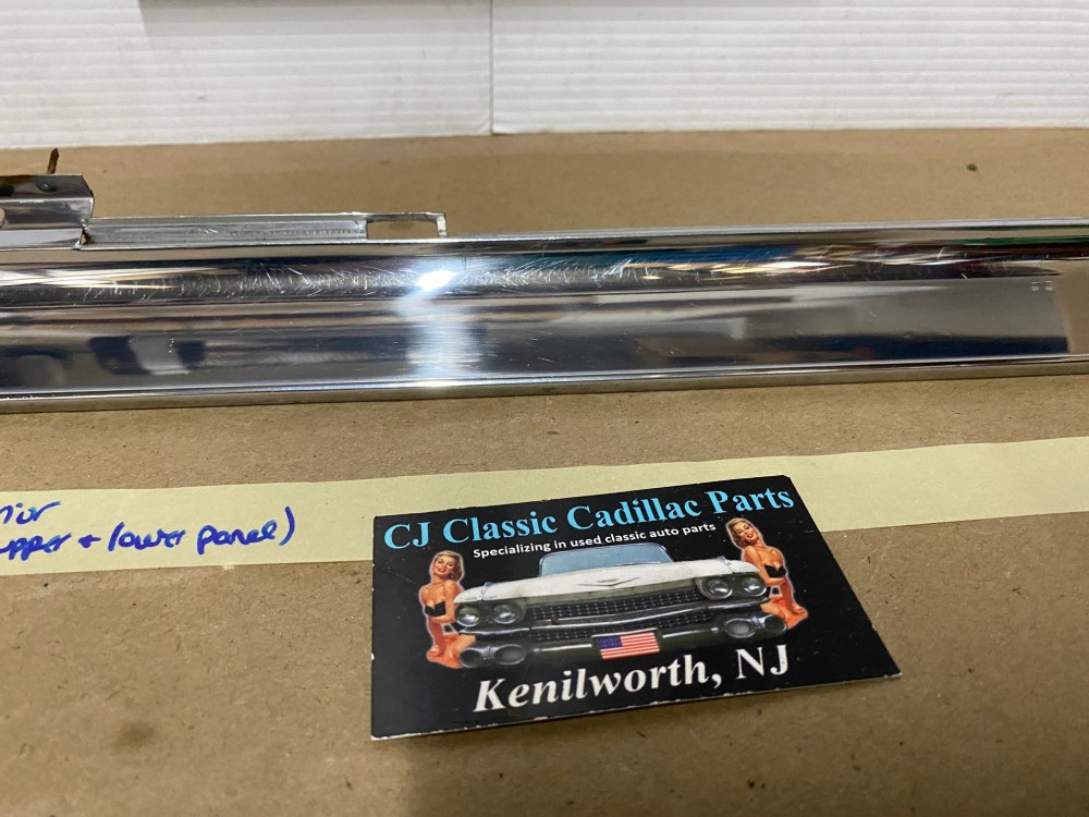 OEM 1967 Cadillac Deville Convertible RIGHT PASSENGER SIDE REAR INTERIOR DOOR QUARTER PANEL MOLDING - Image 13