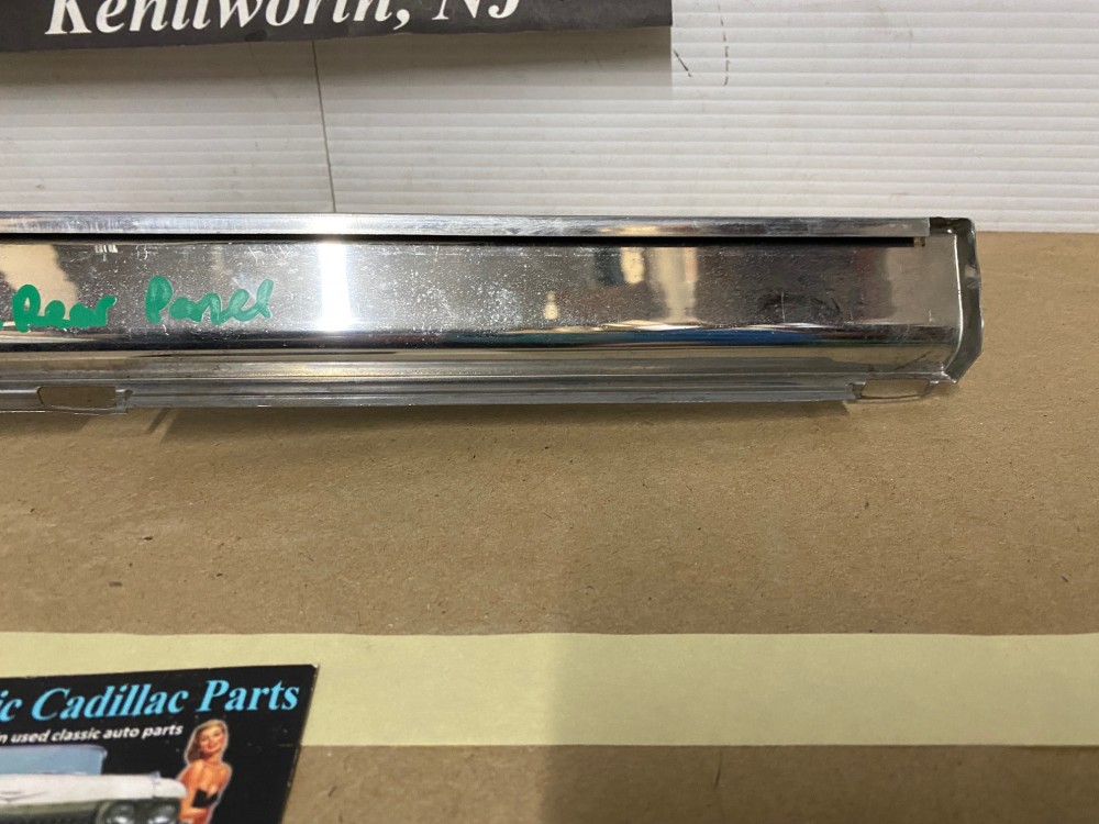 OEM 1967 Cadillac Deville Convertible RIGHT PASSENGER SIDE REAR INTERIOR DOOR QUARTER PANEL MOLDING - Image 7
