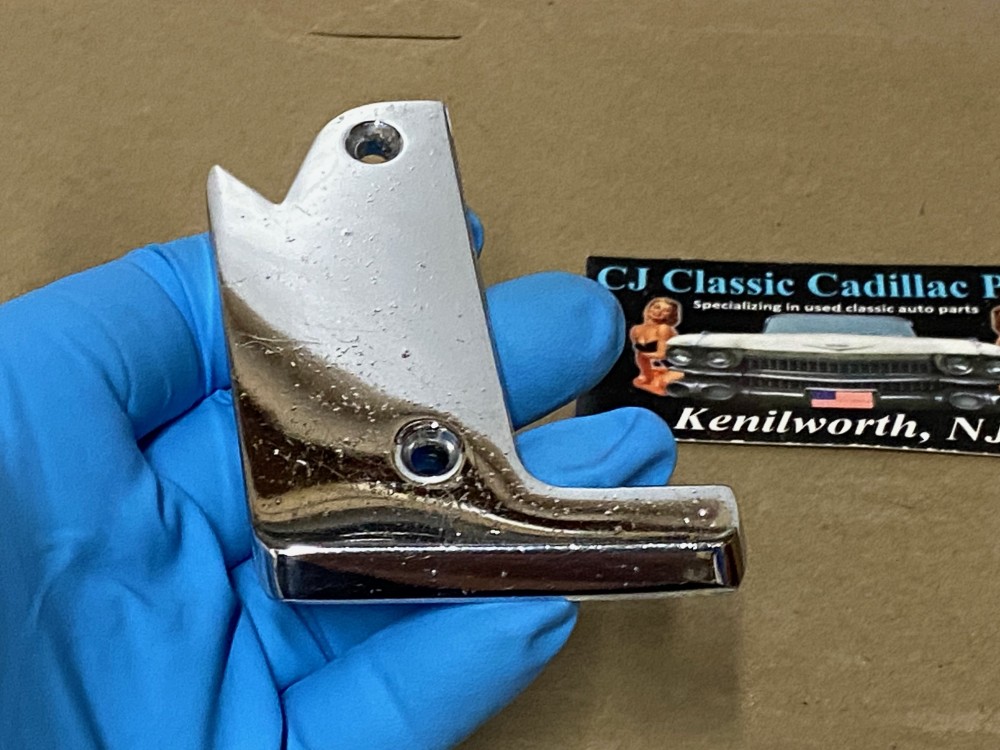 OEM 1967 Cadillac Deville Eldorado Fleetwood RIGHT PASSENGER SIDE FRONT INTERIOR SWITCH PLATE DOOR HANDLE COVER #7660320 - Image 2