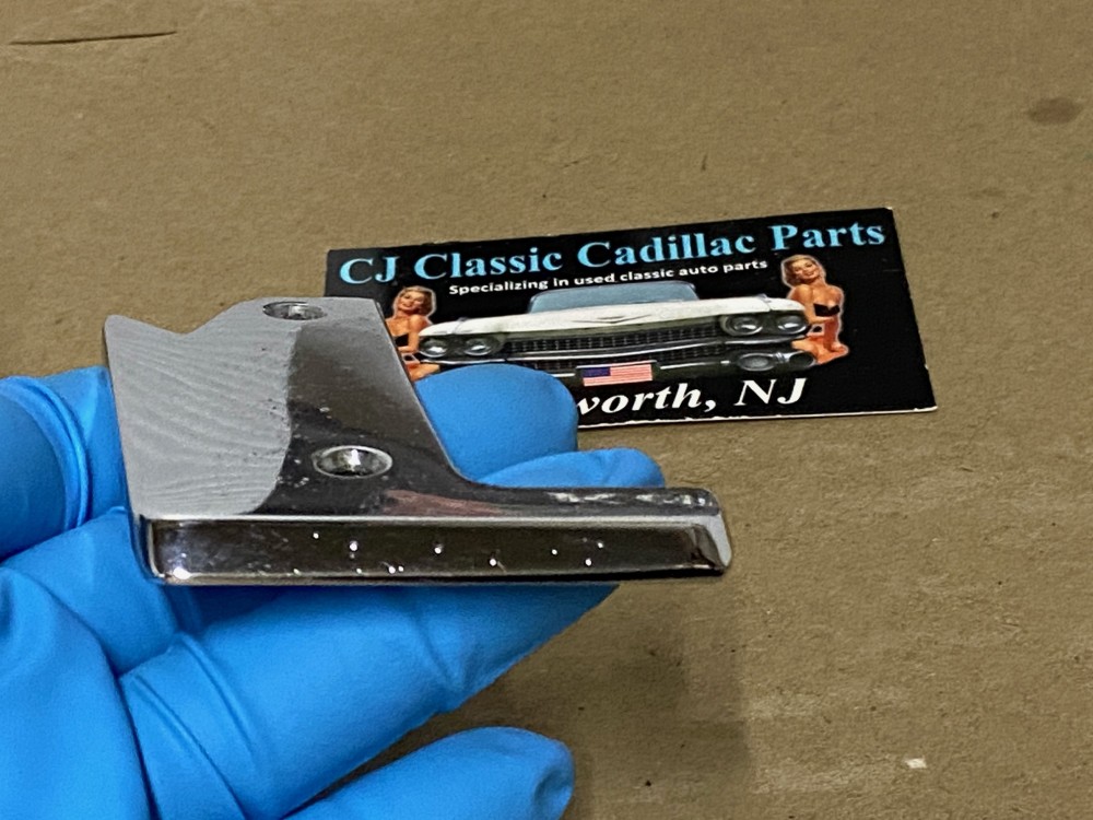 OEM 1967 Cadillac Deville Eldorado Fleetwood RIGHT PASSENGER SIDE FRONT INTERIOR SWITCH PLATE DOOR HANDLE COVER #7660320 - Image 3