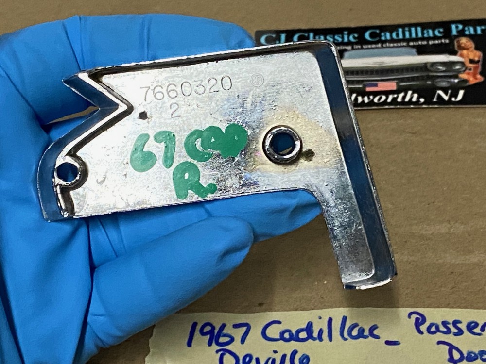 OEM 1967 Cadillac Deville Eldorado Fleetwood RIGHT PASSENGER SIDE FRONT INTERIOR SWITCH PLATE DOOR HANDLE COVER #7660320 - Image 8