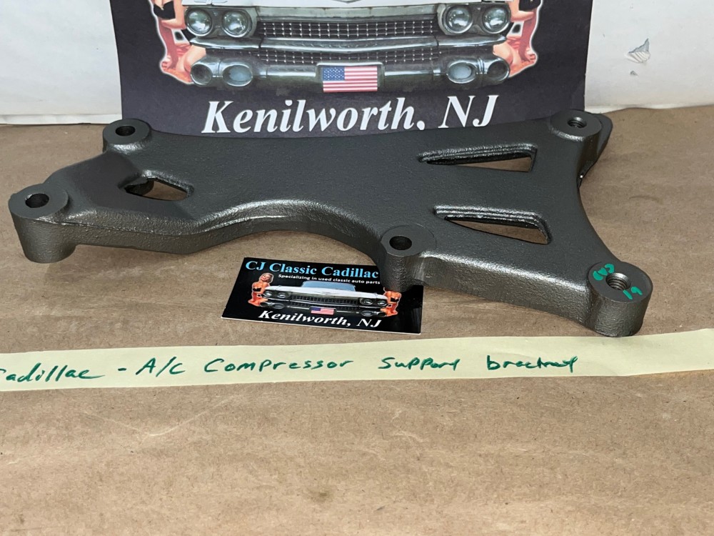 OEM 1961 Cadillac Deville Eldorado Fleetwood FRONT A/C COMPRESSOR SUPPORT MOUNTING BRACKET #1475890 - Image 3